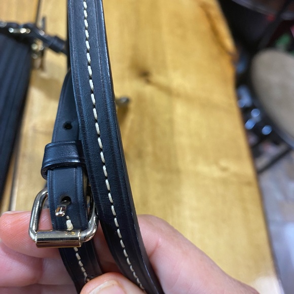 Dooney and Bourke small crossbody - Picture 4 of 6